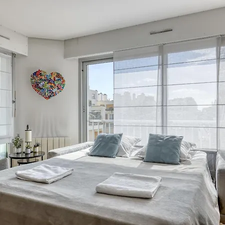 Appartement Superb With Terrace & Ac In The 17th