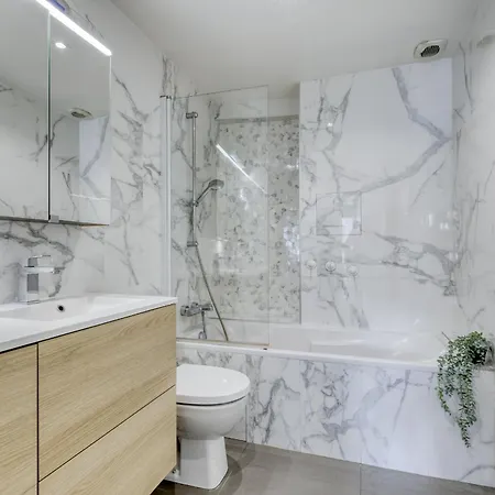 Appartement Superb With Terrace & Ac In The 17th *